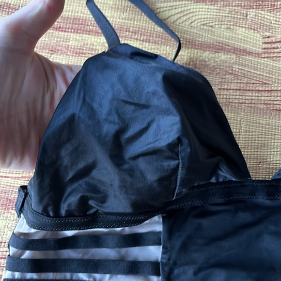 Victoria’s Secret Satin Mesh Triangle Strappy Bralette in Medium GUC - Picture 4 of 9